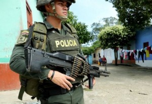 07e4f-policia-colombiano