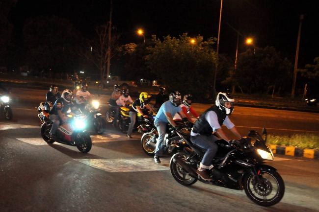 Videos De Carreras De Motos Callejeras