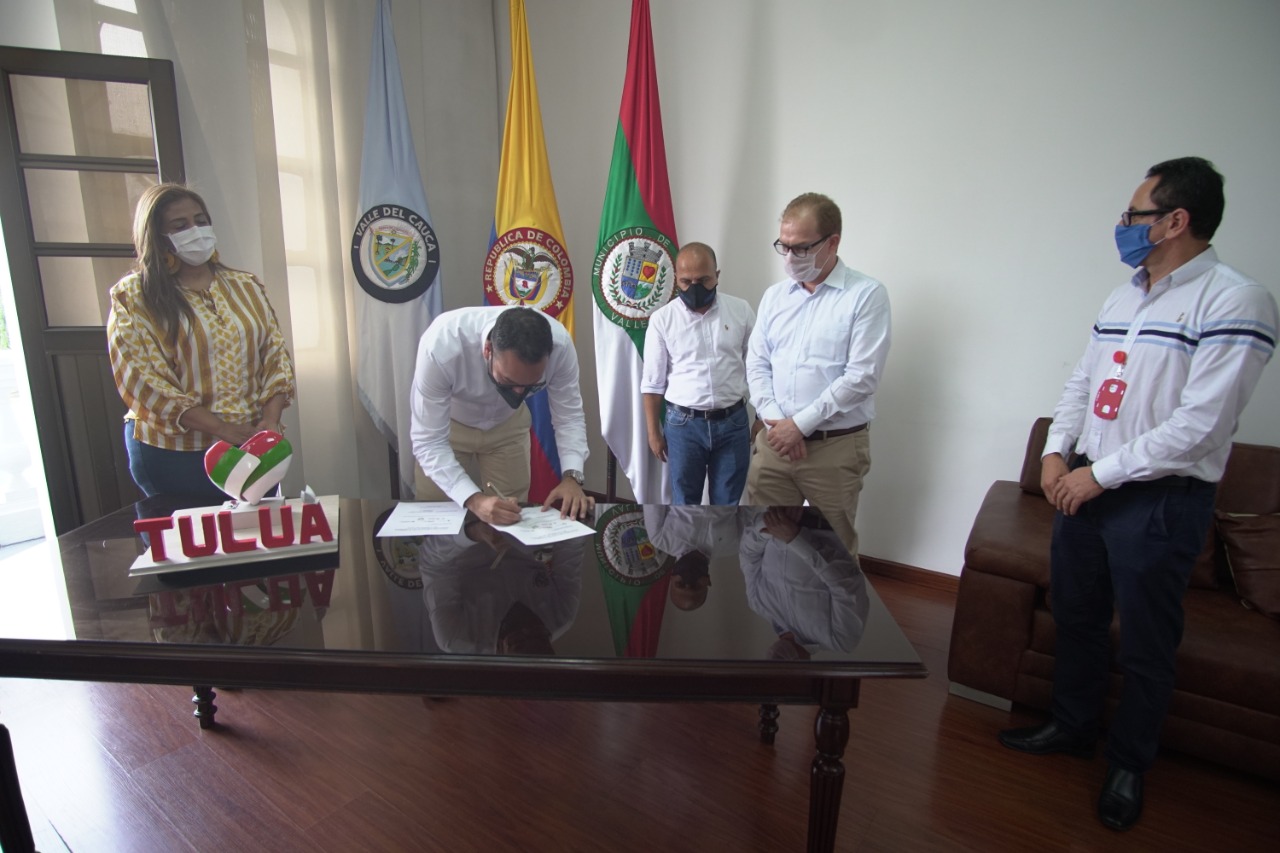 Gobernación del Valle y alcaldías firman pacto para ratificar